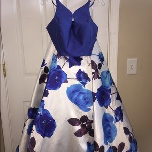 2-piece Prom Dress